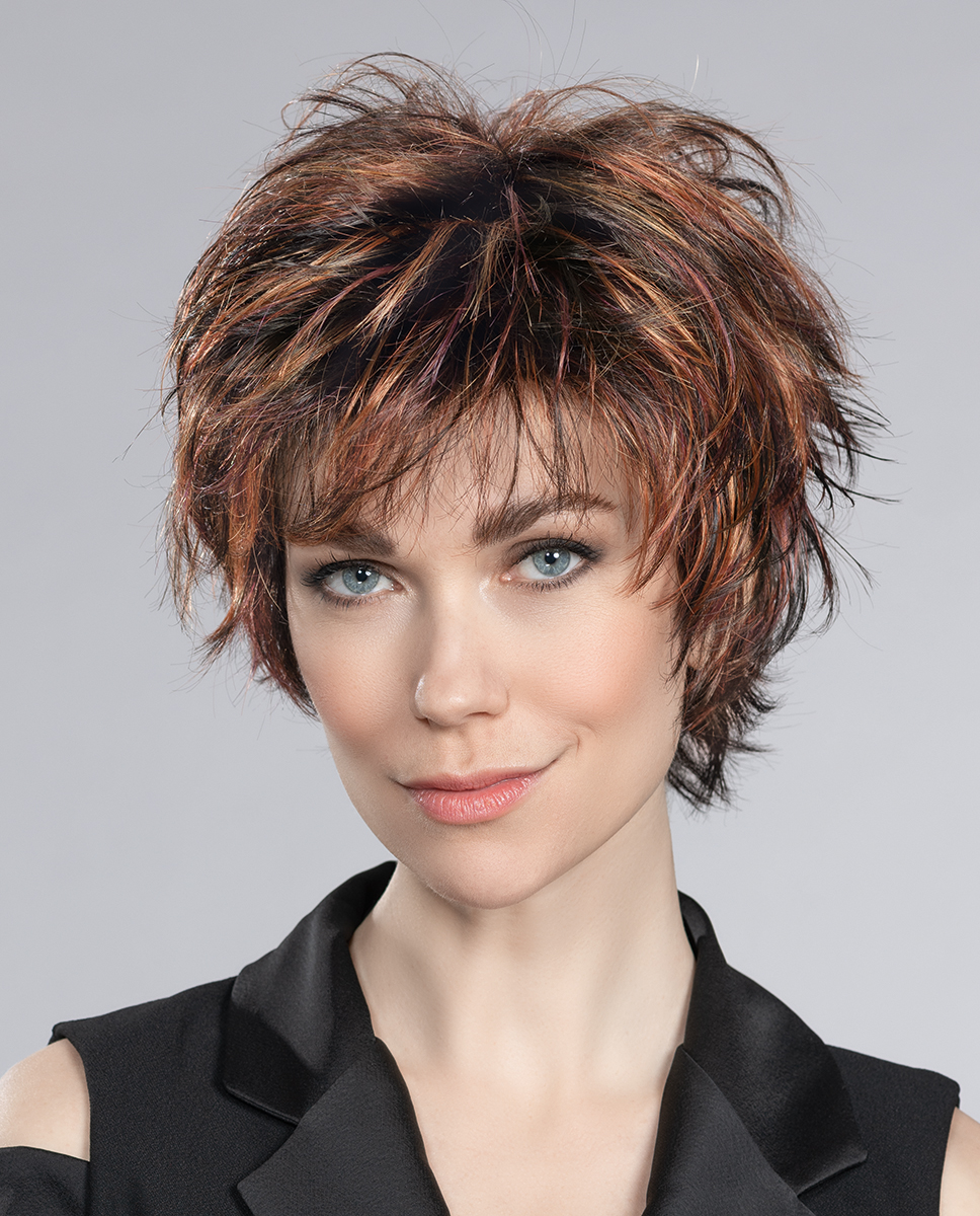 CLICK by ELLEN WILLE in TOBACCO MIX 830.26.27| Medium Brown base with Light Golden Blonde highlights and Light Auburn low lights CLICK by ELLEN WILLE in TOBACCO MIX 830.26.27| Medium Brown base with Light Golden Blonde highlights and Light Auburn low lights